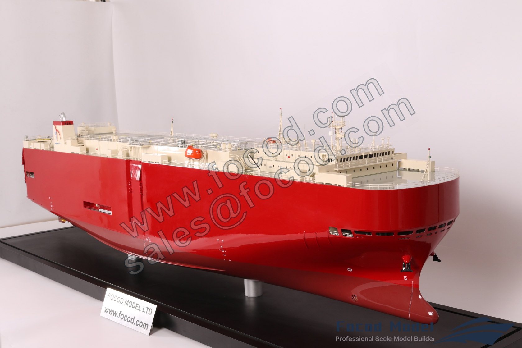 custom made model of 180米车辆运输船（滚装船）